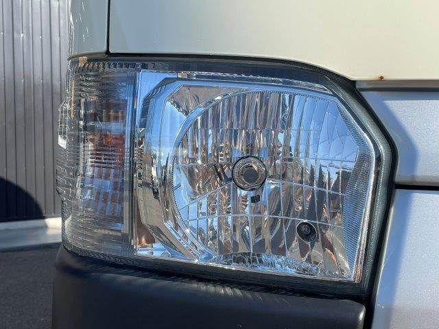 TOYOTA HIACE VAN 1.25T 2WD 2021 Image 31