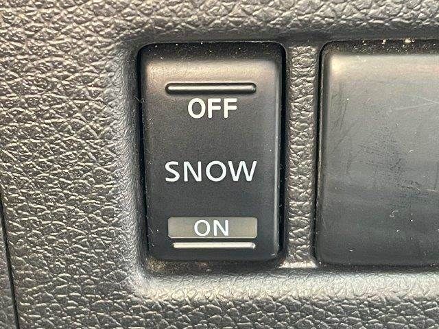 NISSAN NV350 CARAVAN 2021 Image 31