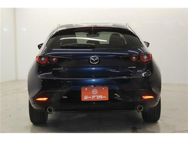 MAZDA 3 FASTBACK 2023 Image 31