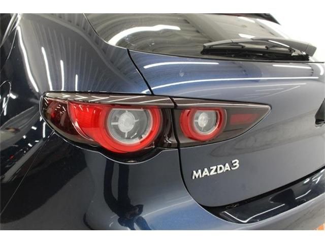MAZDA 3 FASTBACK 2023 Image 31