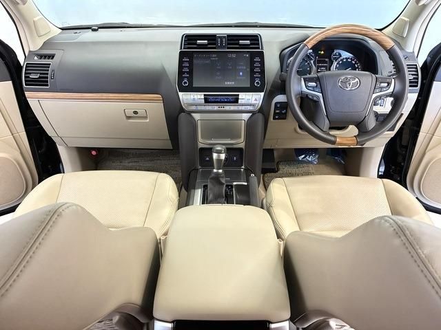 TOYOTA LANDCRUISER PRADO 2023 Image 31