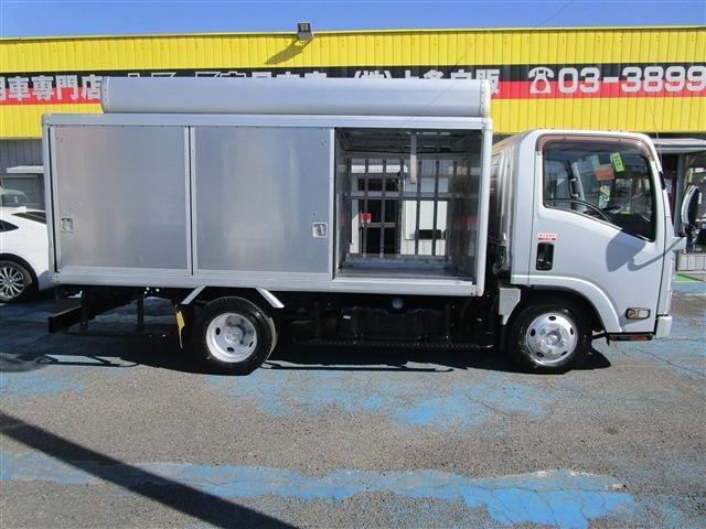 ISUZU  2014 Image 31