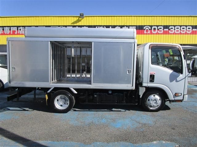 ISUZU  2014 Image 31