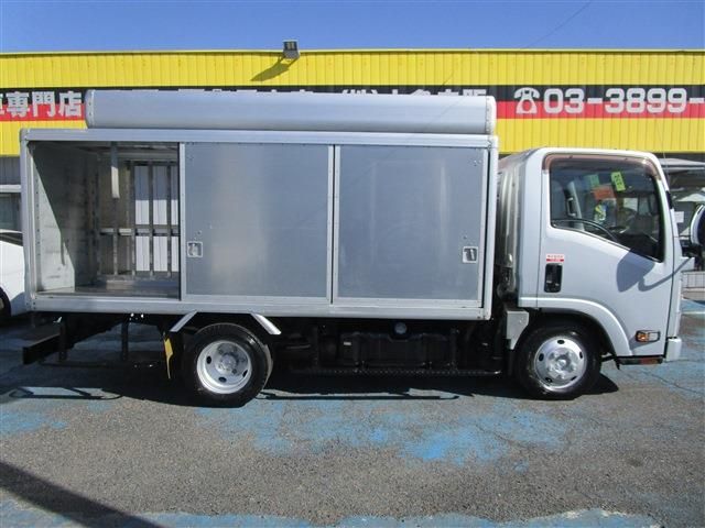 ISUZU  2014 Image 31