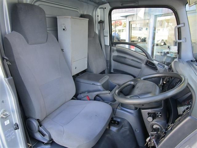 ISUZU  2014 Image 31