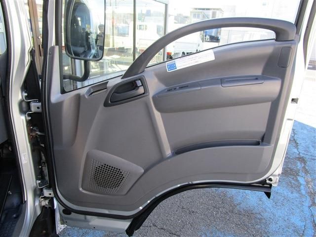 ISUZU  2014 Image 31
