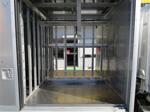 ISUZU  2014 Image 31