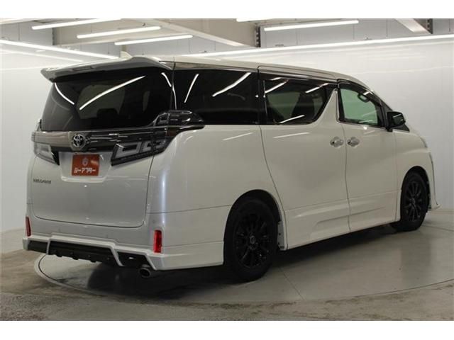 TOYOTA VELLFIRE 2018 Image 31