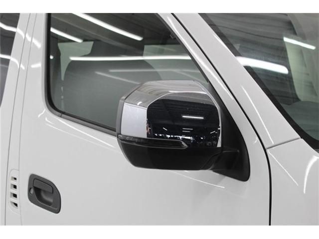 NISSAN CARAVAN VAN 2WD 2023 Image 31