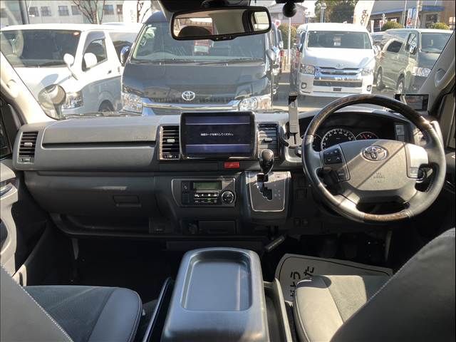 TOYOTA HIACE VAN 2WD 2018 Image 31