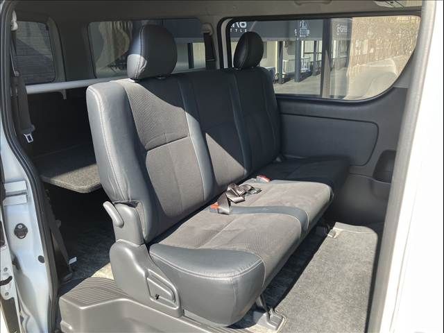 TOYOTA HIACE VAN 2WD 2018 Image 31