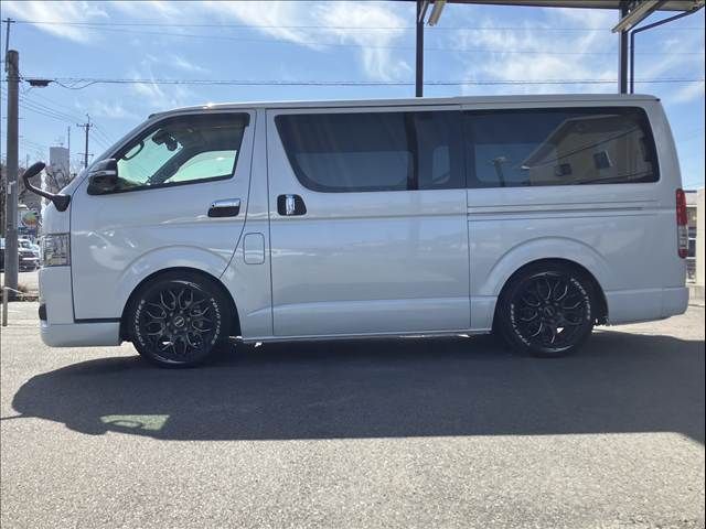 TOYOTA HIACE VAN 2WD 2018 Image 31