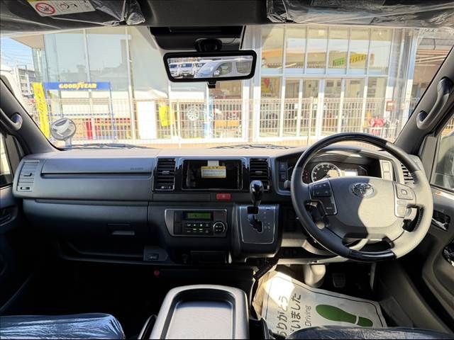 TOYOTA HIACE VAN 2WD 2026 Image 31