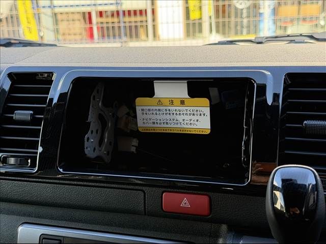 TOYOTA HIACE VAN 2WD 2026 Image 31