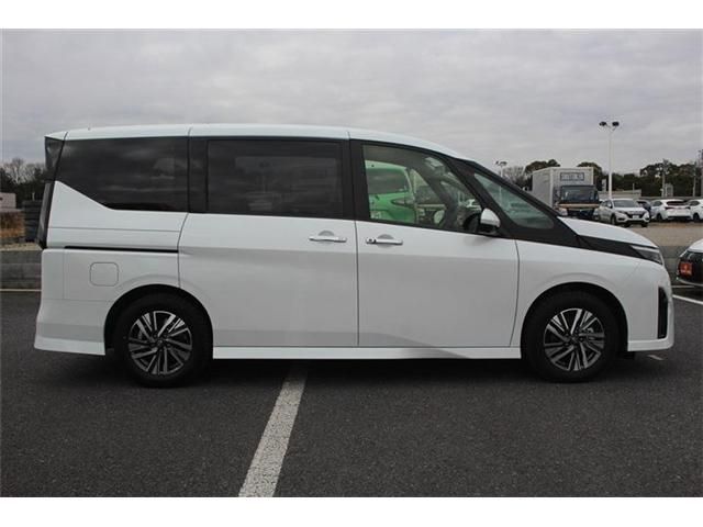 NISSAN SERENA  WG 2025 Image 31