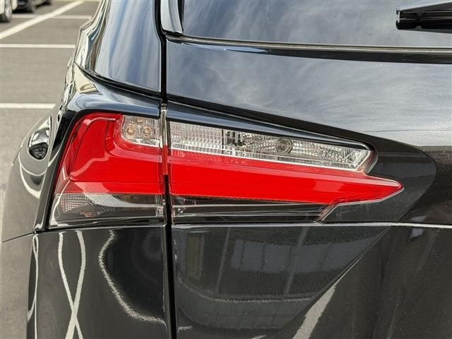 TOYOTA LEXUS NX200T AWD 2016 Image 31