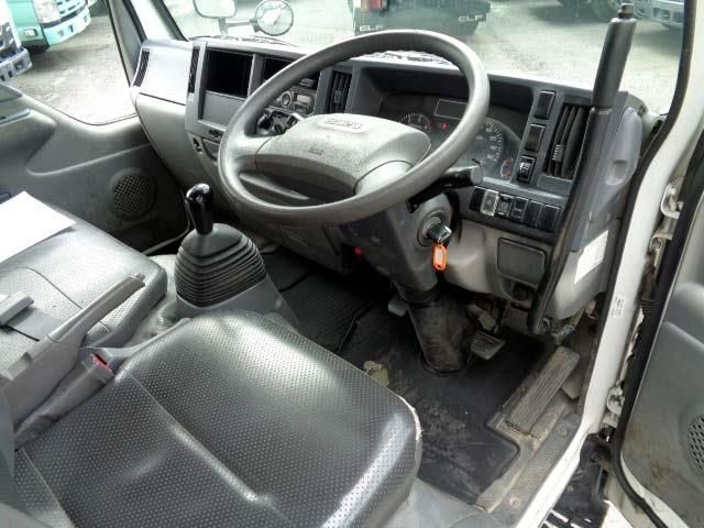 ISUZU  2016 Image 31