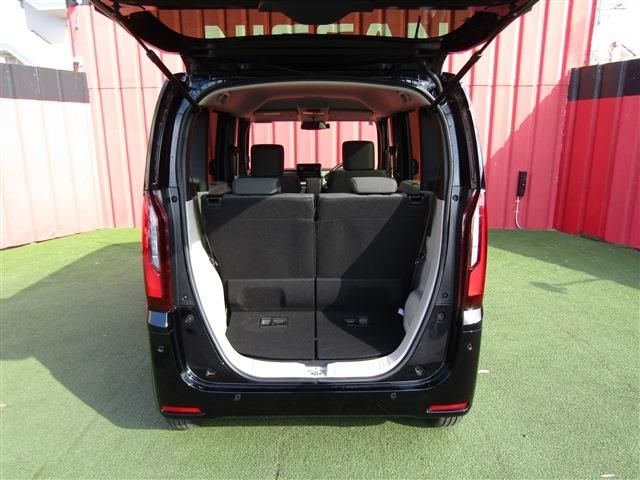 HONDA N BOX 2024 Image 31