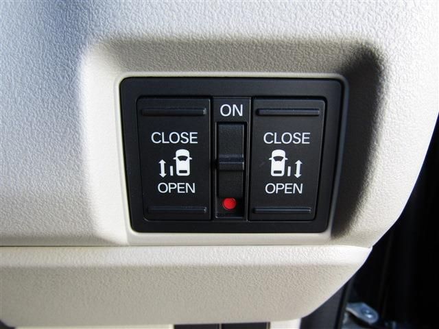 HONDA N BOX 2024 Image 31