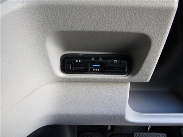 HONDA N BOX 2024 Image 31