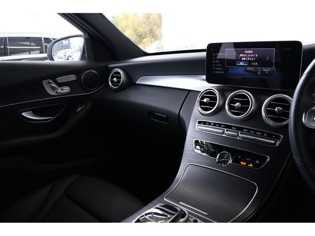 MERCEDES BENZ C CLAS 2019 Image 31