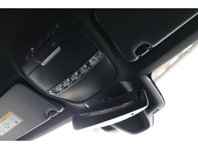 MERCEDES BENZ C CLAS 2019 Image 31