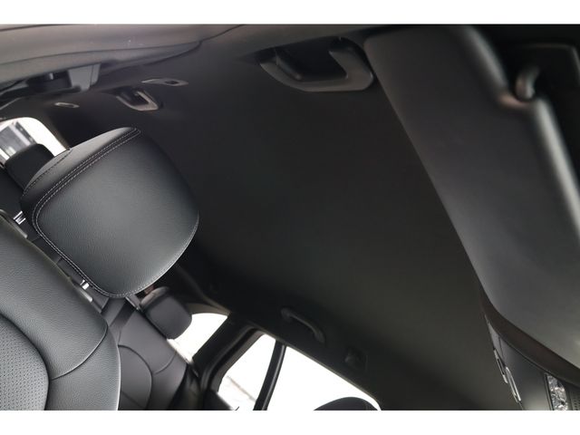 MERCEDES BENZ C CLAS 2019 Image 31