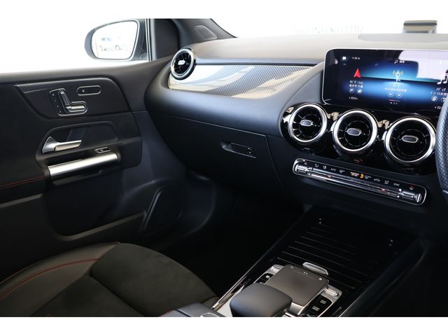 MERCEDES BENZ B CLAS 2019 Image 31