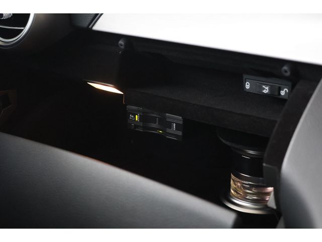 MERCEDES BENZ C CLAS 2019 Image 31