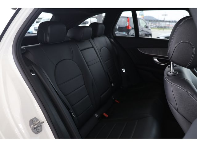 MERCEDES BENZ C CLAS 2017 Image 31