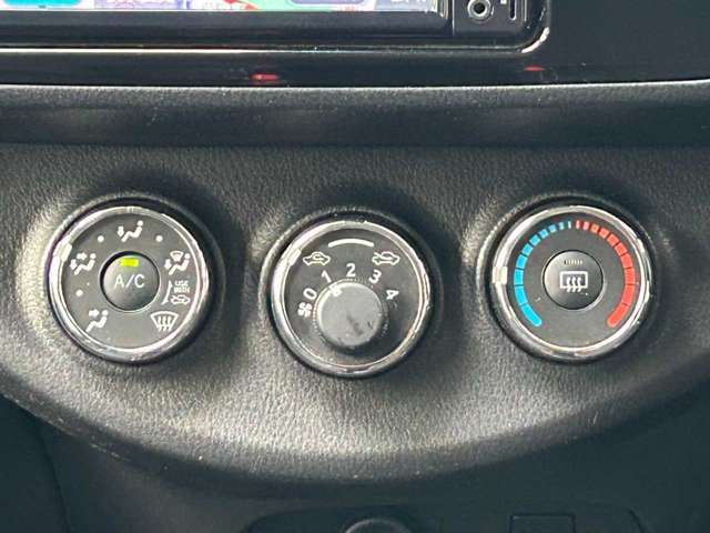 TOYOTA VITZ 2018 Image 31