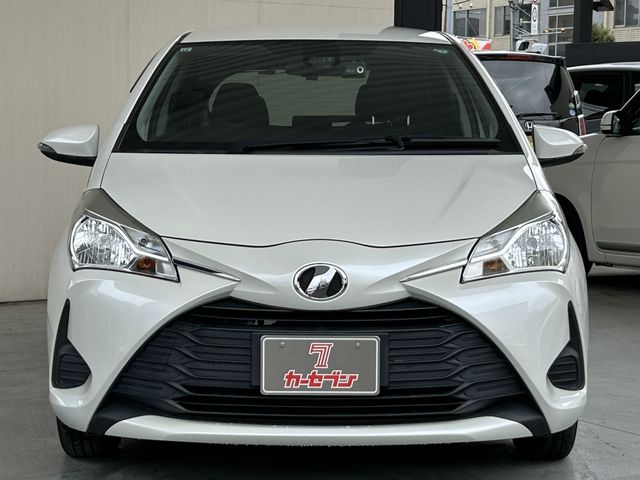 TOYOTA VITZ 2018 Image 31