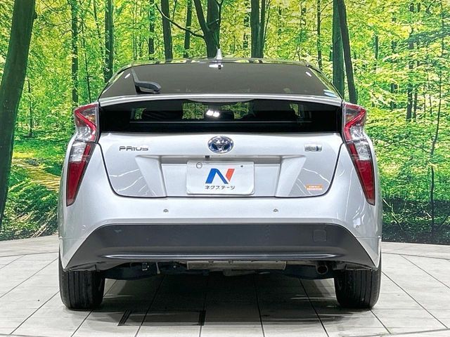 TOYOTA PRIUS 2016 Image 31