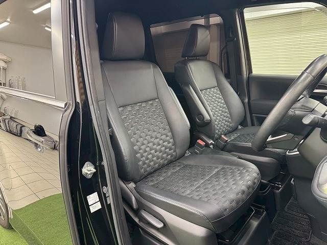 TOYOTA VOXY 2023 Image 31