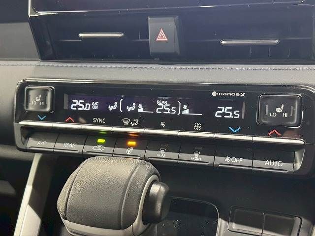 TOYOTA VOXY 2023 Image 31