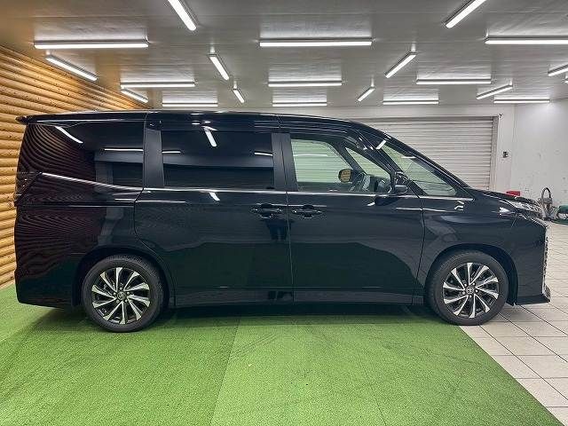 TOYOTA VOXY 2023 Image 31