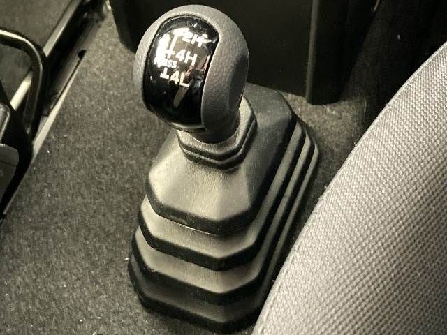 SUZUKI JIMNY 4WD 2023 Image 31