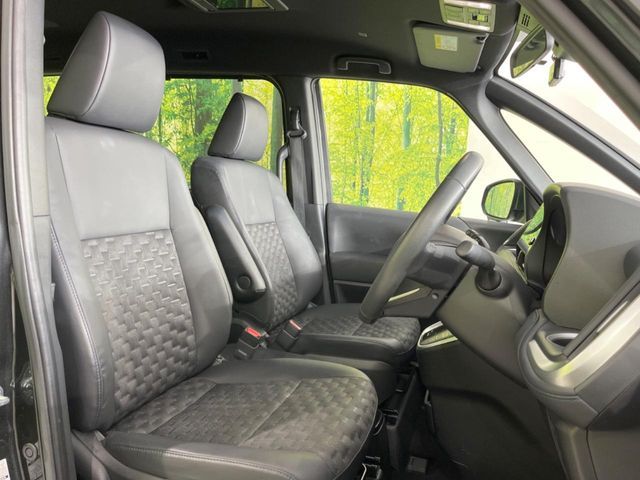 TOYOTA VOXY 2023 Image 31