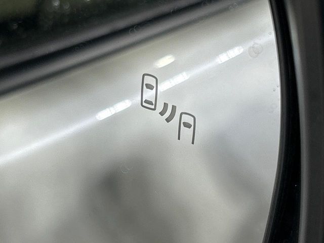 TOYOTA LANDCRUISER PRADO 2022 Image 31