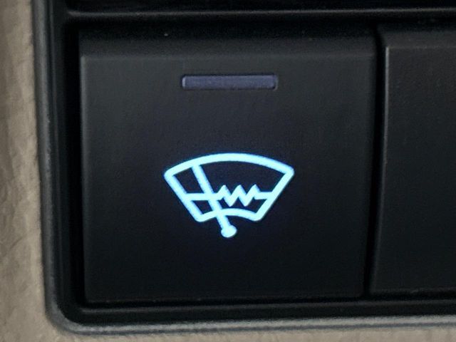 TOYOTA LANDCRUISER PRADO 2022 Image 31