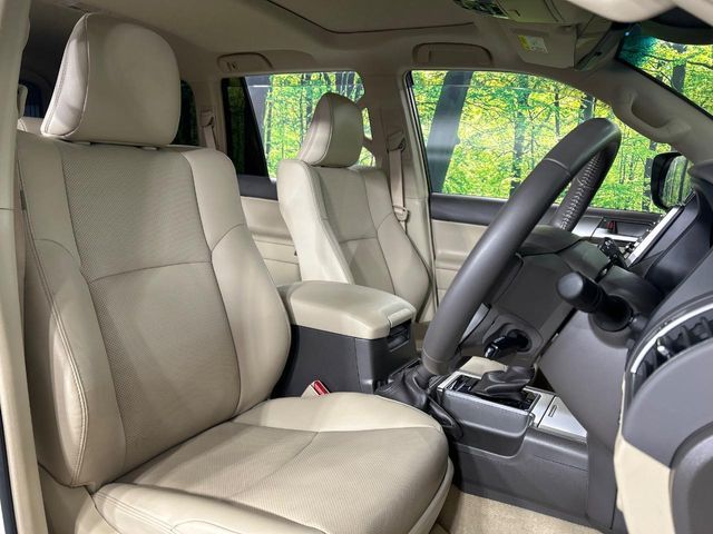 TOYOTA LANDCRUISER PRADO 2022 Image 31