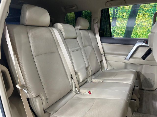 TOYOTA LANDCRUISER PRADO 2022 Image 31