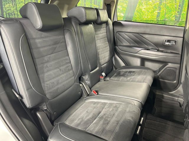 MITSUBISHI OUTLANDER PHEV 2017 Image 31