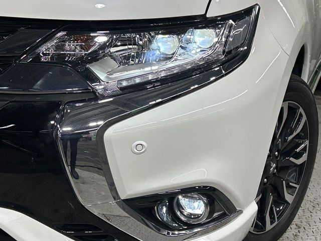 MITSUBISHI OUTLANDER PHEV 2017 Image 31