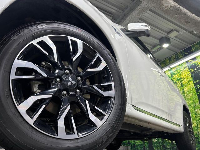 MITSUBISHI OUTLANDER PHEV 2017 Image 31