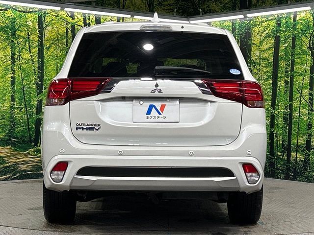 MITSUBISHI OUTLANDER PHEV 2017 Image 31