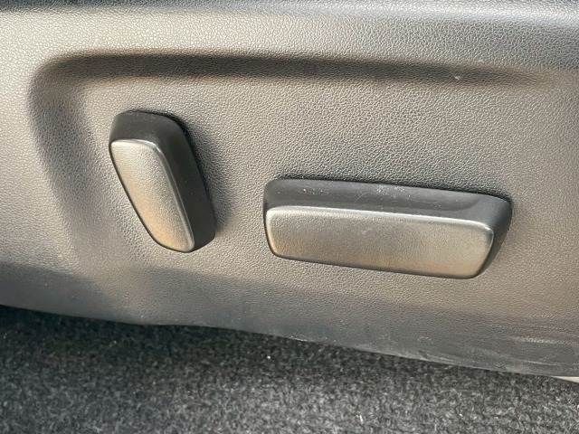 TOYOTA HILUX 4WD 2022 Image 31