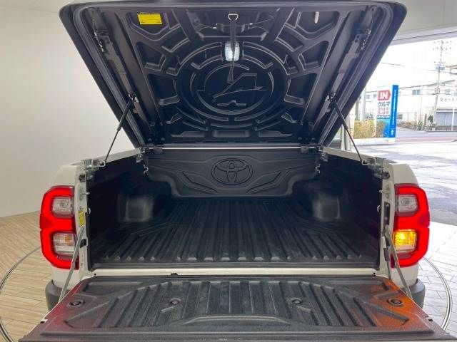 TOYOTA HILUX 4WD 2022 Image 31