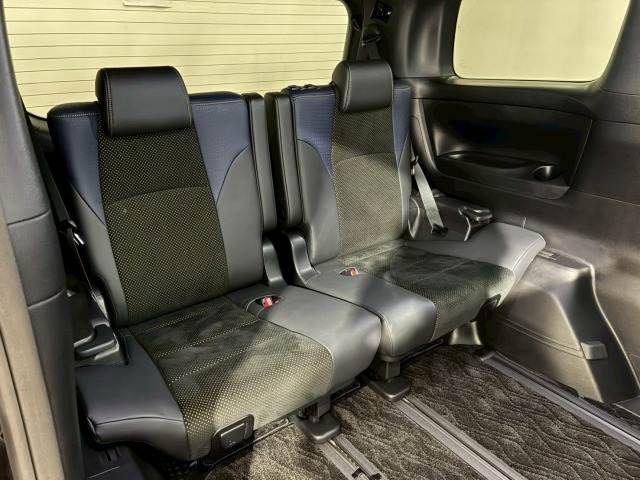 TOYOTA VELLFIRE 2016 Image 31