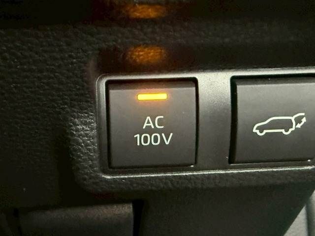 TOYOTA COROLLA CROSS HYBRID 2024 Image 31